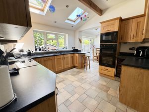 Open Plan Breakfast Kitchen- click for photo gallery